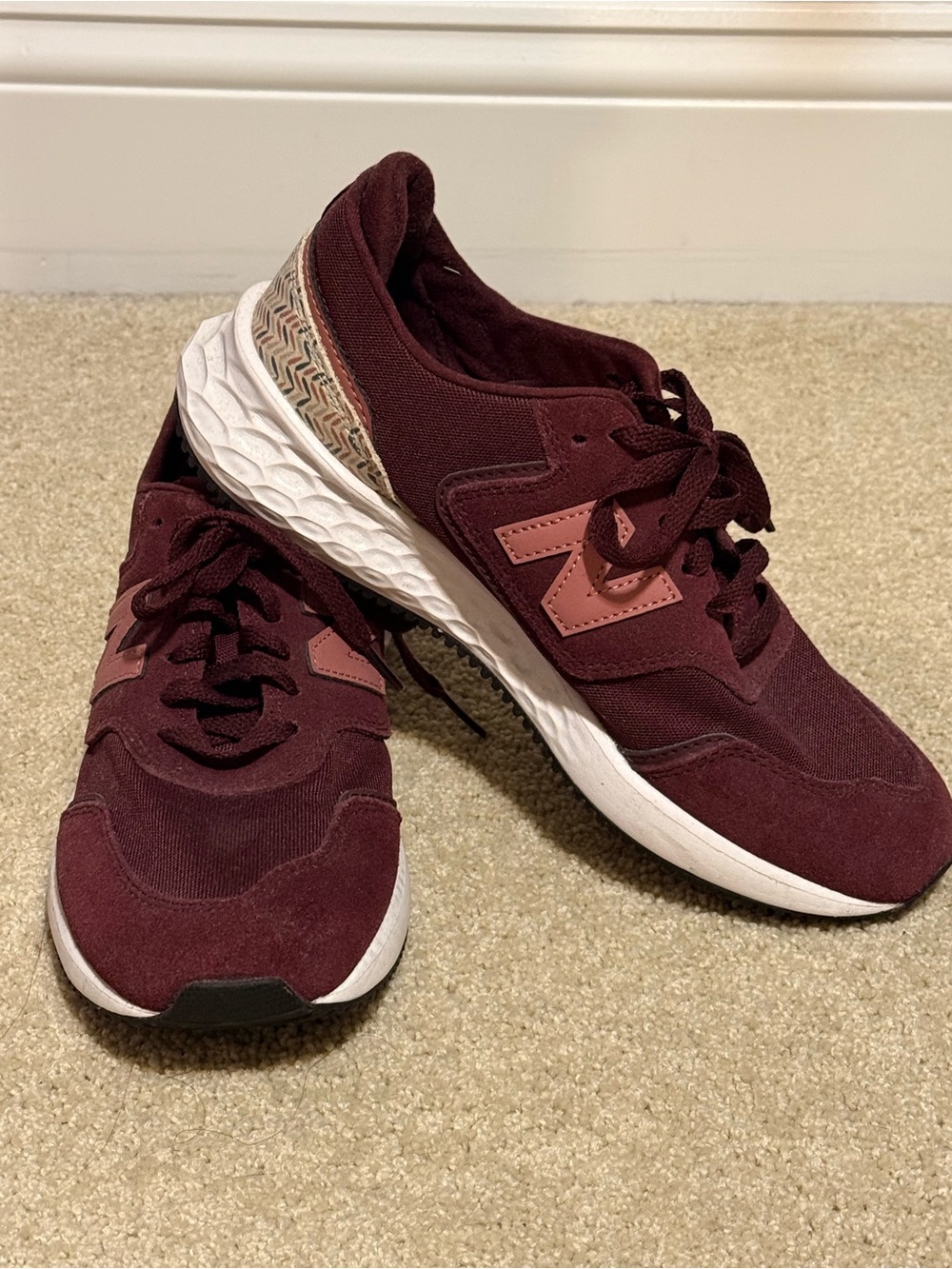 New Balance Women's Maroon Athletic Sneakers with Pink Accents